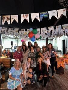 vigésima primeira edição,Chá Beneficente,Rede Feminina de Combate ao Cancer,Clube Ariribá,Modas da Ana Vargas,Pucket,Milon Expositores,Sak Som,Louise Lucena,Camiseta do Outubro Rosa,Anabela Becker,A4 Movelaria,Moveleiro da América Latina,São Paulo Expo,Balneário Camboriú,FORMOBILE,Rede Feminina,Camboriú,Regina Lange,Arraiá das Sinhazinhas,Savana Garden,Saga,Festa Junina