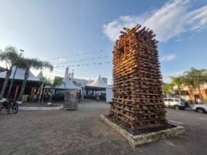 São João,Itajaí,Paróquia São João Batista,Rua Doutor Pedro Rangel,queima da fogueira,Fundação Cultural de Itajaí