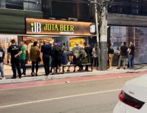 Avenida Brasil,Jota Beer,Jackson Thomaz,Cristo Luz,Balneário Camboriú,Rosangela Sardagna,Kathtllen Palochi,Alessandra Cavalheiro,Buenos Aires,Enzo Miguel,Keila Freire,Kátia Medeiros,26 a edição da Feijoada de Cacau Menezes