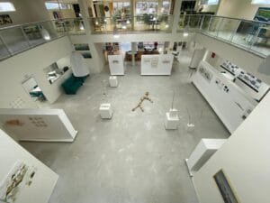 Biblioteca Municipal Machado de Assis,Balneário Camboriú,artista visual Pedro Gottardi,Universidade do Estado de Santa Catarina,Terceira Avenida