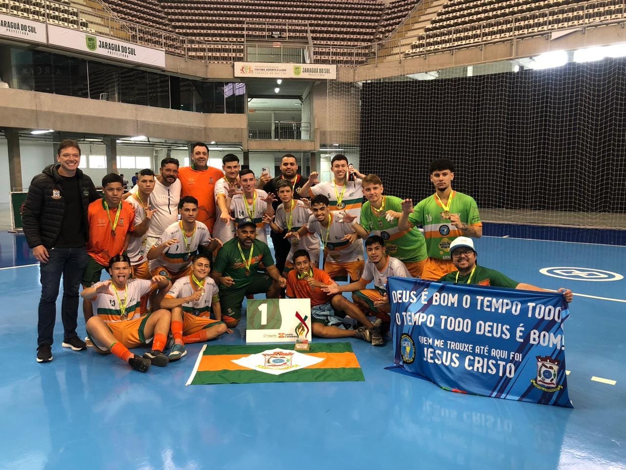 futsal,handebol,Camboriú,Fundação Municipal de Esportes de Camboriú,Joguinhos Abertos de Santa Catarina,Piçarras