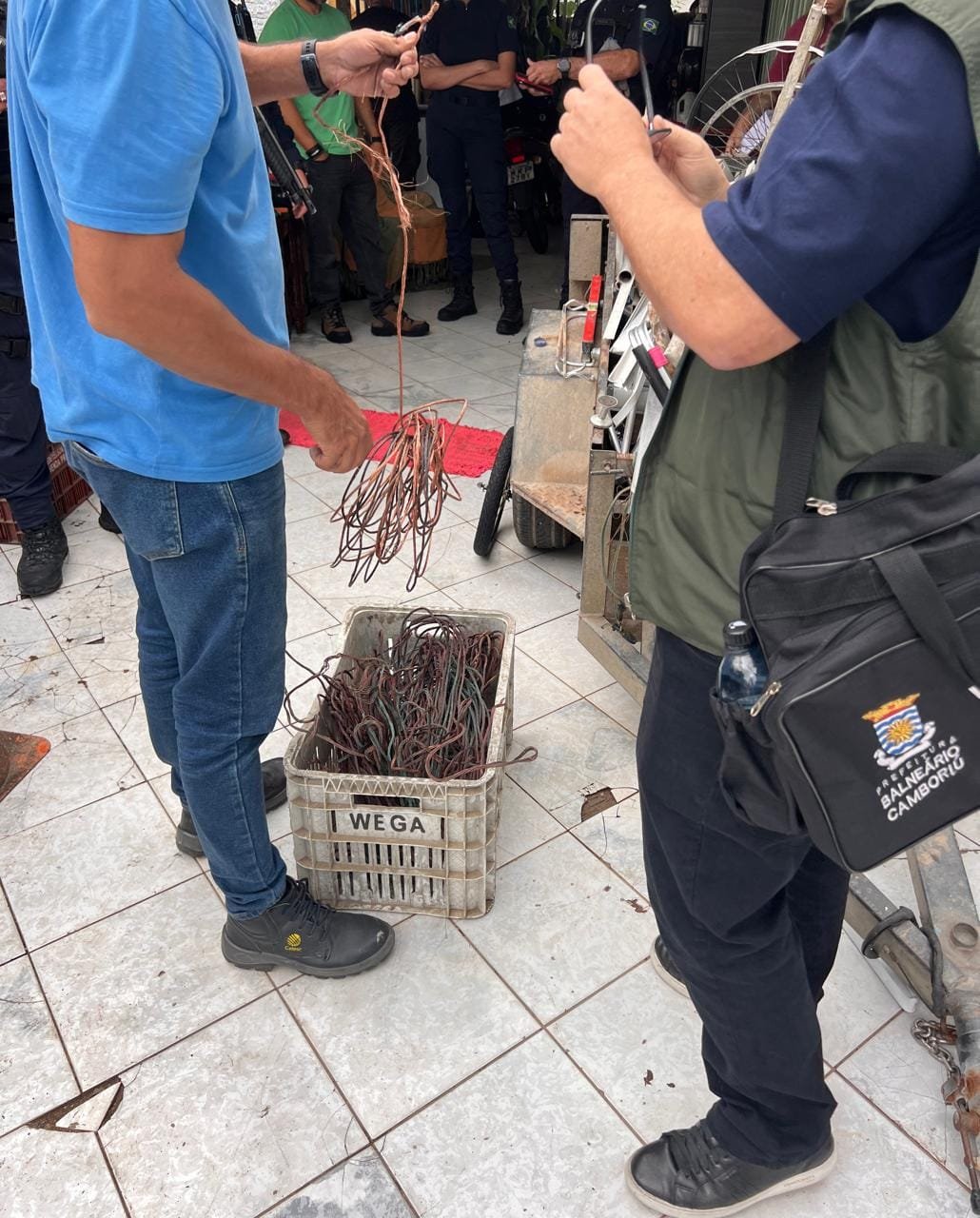 Prefeitura de Balneário Camboriú,Centrais Elétricas de Santa Catarina,bairro dos Municípios,Guarda Municipal,Fiscalização de Postura