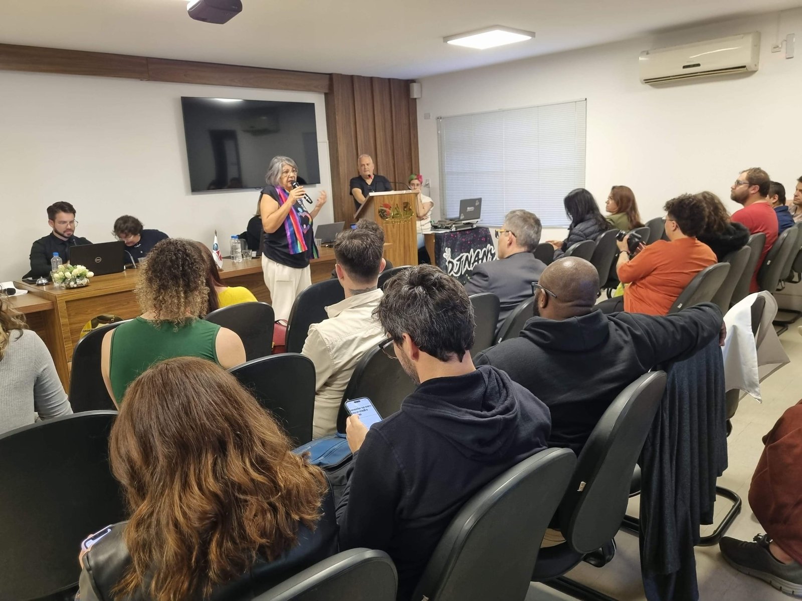 1ª Conferência LGBTQIA+,Balneário Camboriú,Ordem dos Advogados do Brasil,Subcomissão LGBT,Comissão de Direitos Humanos da OAB/SC BC,Ministério dos Direitos Humanos e Cidadania,4ª Conferência Nacional,Enfrentamento da Violência,Trabalho e Renda Dignos,Interseção de Fatores de Preconceito com Políticas e Cenário Internacional como Modelo de Boas Práticas,Institucionalização da Política Nacional LGBTQIA+,igualdade,justiça social,Conselho LGBT,transexualizador,trans,Relação Municipal de Medicamentos