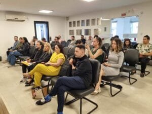 1ª Conferência LGBTQIA+,Balneário Camboriú,Ordem dos Advogados do Brasil,Subcomissão LGBT,Comissão de Direitos Humanos da OAB/SC BC,Ministério dos Direitos Humanos e Cidadania,4ª Conferência Nacional,Enfrentamento da Violência,Trabalho e Renda Dignos,Interseção de Fatores de Preconceito com Políticas e Cenário Internacional como Modelo de Boas Práticas,Institucionalização da Política Nacional LGBTQIA+,igualdade,justiça social,Conselho LGBT,transexualizador,trans,Relação Municipal de Medicamentos