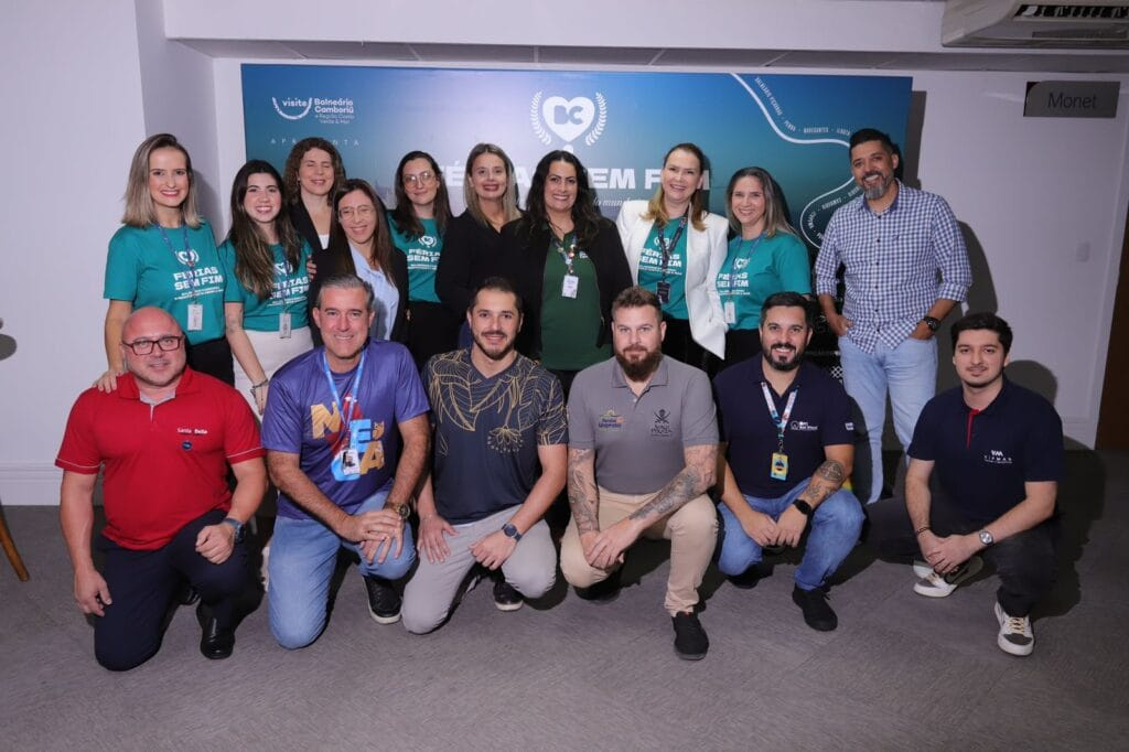 Road Show 2024,Visite BC & Região Costa Verde & Mar,BC Convention,Andrezza Negrini,Sudeste,Balneário Camboriú Convention & Visitors Bureau,Secretaria de Turismo e Desenvolvimento Econômico,Consórcio Costa Verde & Mar,Complexo Ambiental Cyro Gevaerd,Parque Unipraias,Oceanic Aquarium,Classic Car Show,Aventura Pirata,Aventura Jurássica,Space Adventure,FG Big Wheel,Alles Park Pomerode,Cristo Luz,Barco Pirata BC