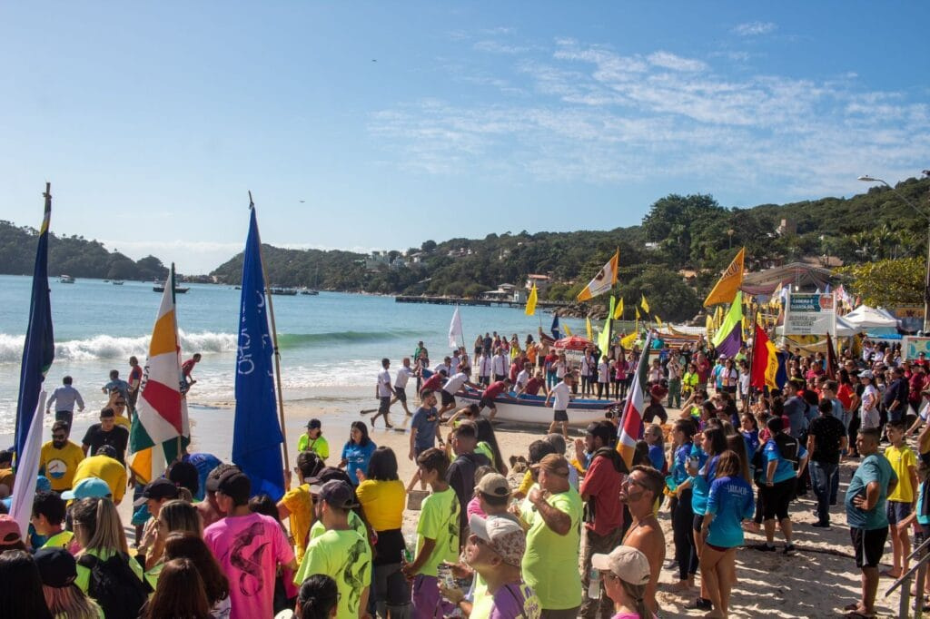 Bombinhas,Saragaço,Gincana Cultural,gastronomia típica,Mar à Tona,Prefeitura de Bombinhas,Fundação Municipal de Cultura,Associação Saragaço da Comunidade Tradicional de Bombinhas