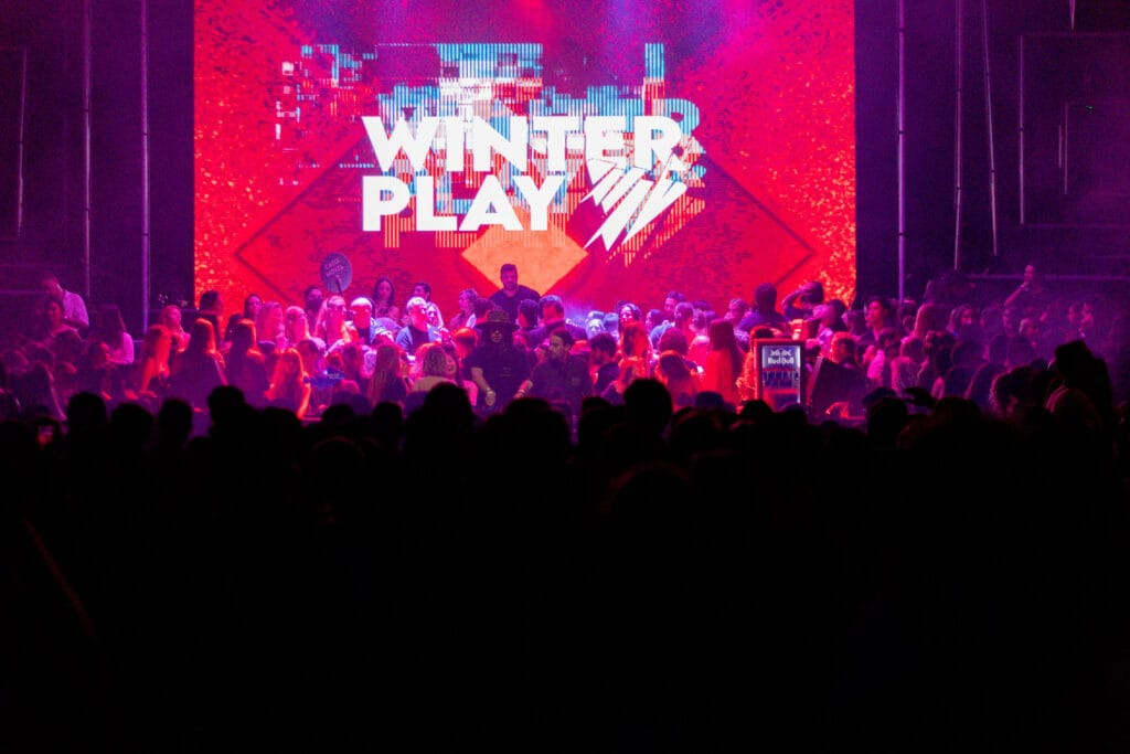 Winter Play,Jurerê Internacional,Florianópolis,Rio Grande do Sul,entretenimento,gastronomia,lifestyle,turismo,Inteligência Artificial,música eletrônica,Winter Play 20 Anos