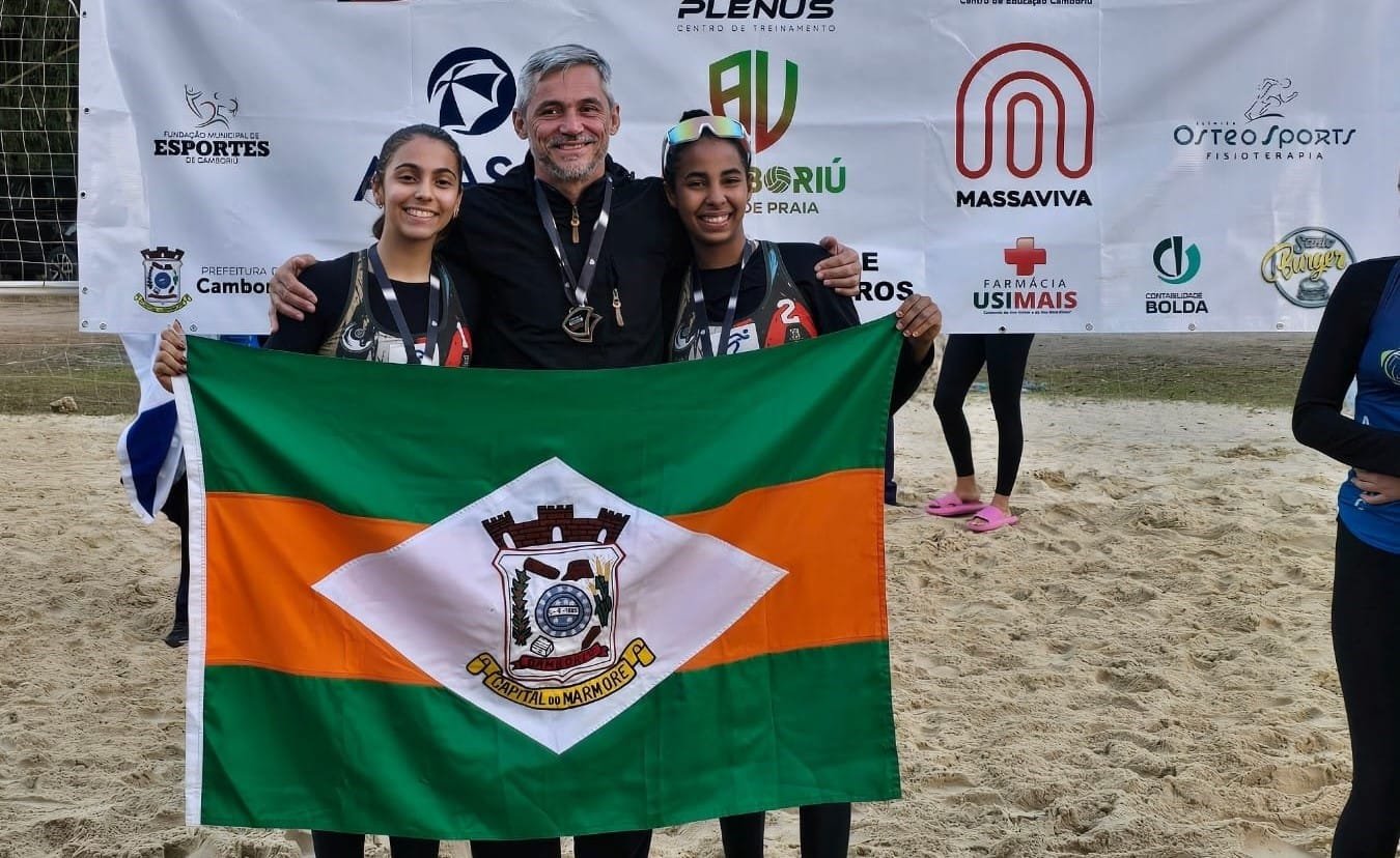 Camboriú,Circuito Catarinense,Vôlei de Praia,Clube Brejeiros,Rio do Meio,Associação de Voleibol do Município,Fundação Municipal de Esportes,Campeonato Brasileiro de Clubes,Serra,Espírito Santo