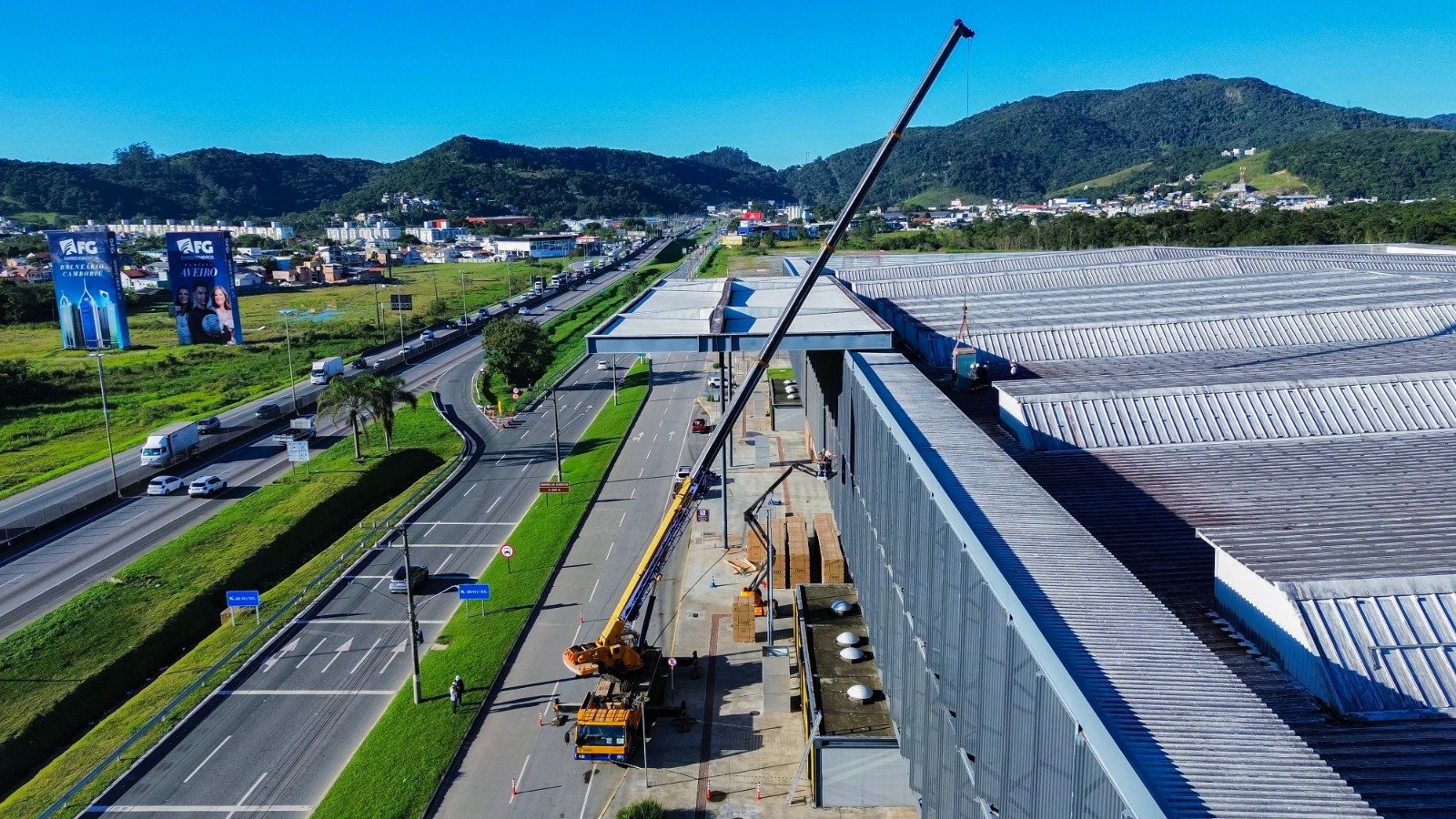 Brasil Energia Solar,maior usina fotovoltaica em telha,Expocentro