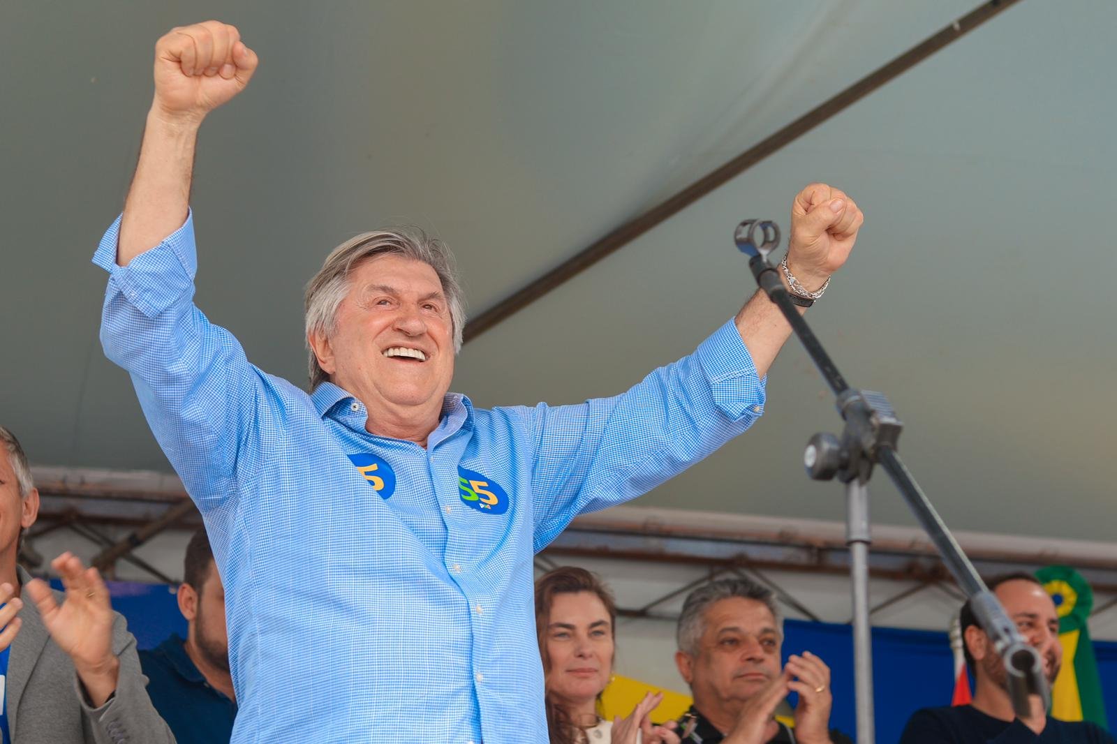 Leonel Pavan,candidato a prefeito,Camboriú,Partido Social Democrático,Balneário Camboriú,Juliana Pavan