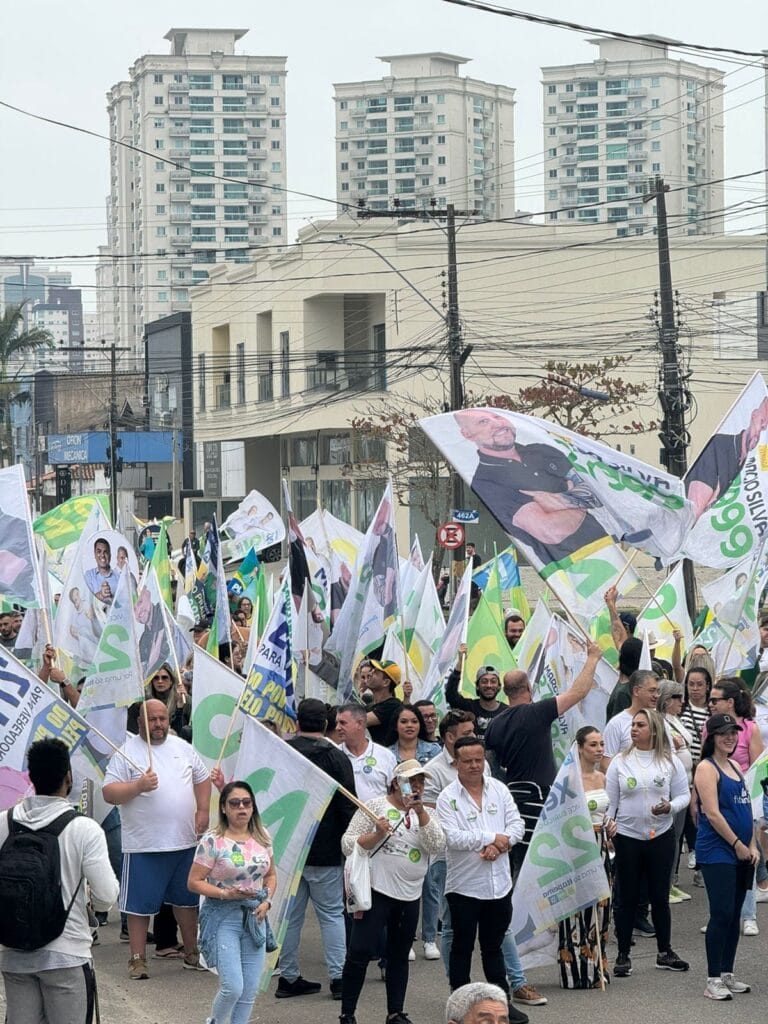 Alexandre Xepa,candidato PL,Itapema,caminhada,política,eleições2024