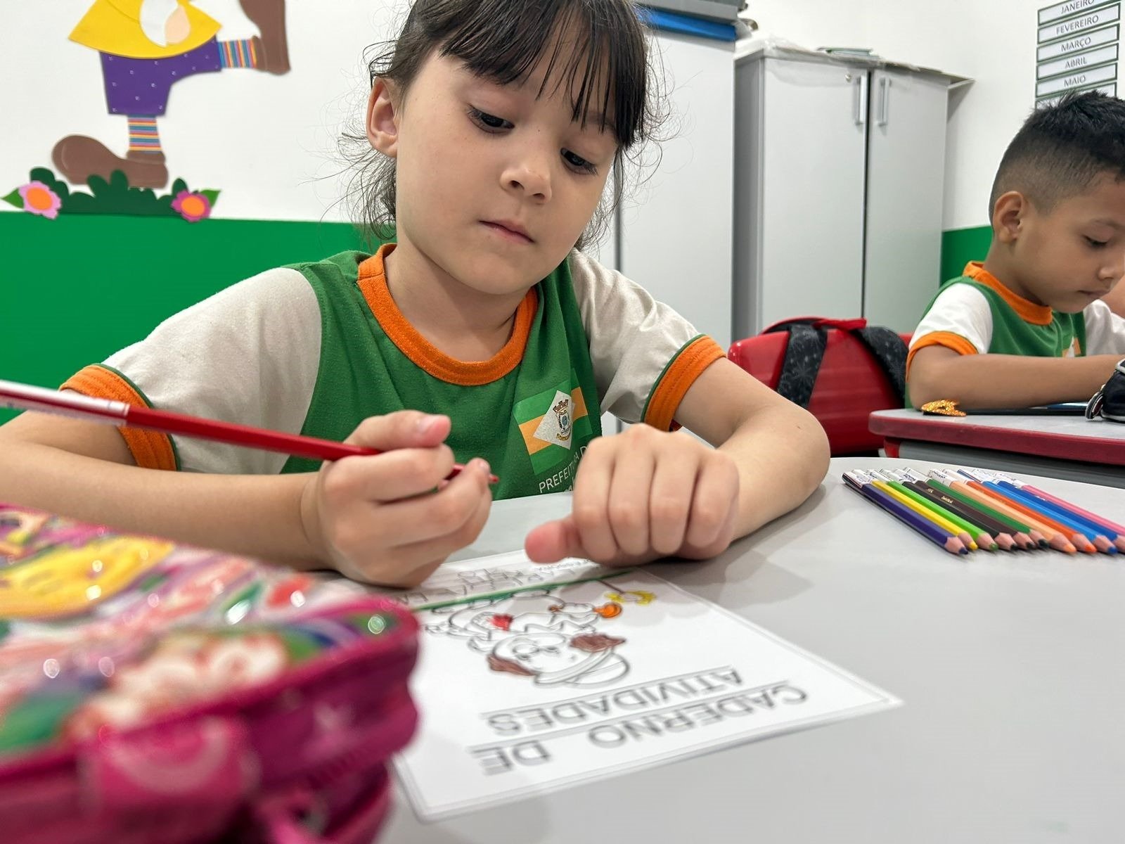 Secretaria de Educação,Camboriú,Centros de Educação Infantil,RGs,CPFs,carteira de vacinação,certidão de nascimento