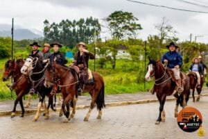 Chama Crioula,Camboriú,Condomínio Caledônia,5° Acampamento Farroupilha,Instituto Federal Catarinense,Prefeitura por meio da Fundação Cultural,Secretaria de Obras,Associação Gaúcha de Entidades Tradicionalistas de Santa Catarina