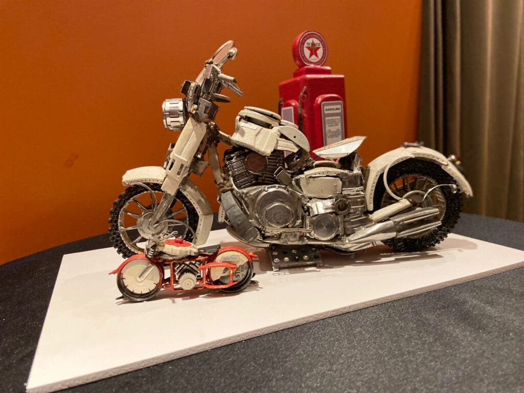 motocicletas,Museu da Cerveja,Blumenau,obras de arte,relógios,Centro Histórico