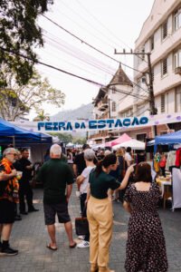 Estação Unifique,Feira da Estação,artesanato,gastronomia,moda,decoração,saúde,beleza,artigos pet,cultural,economia criativa,empreendedores,Musicalizando com Sucata,sustentabilidade ambiental,DJ Leokdio,DuoSound,Baywatch,Hulk,Homem Aranha,Esquina Gráfica,kids,UX Academia,movimentação econômica