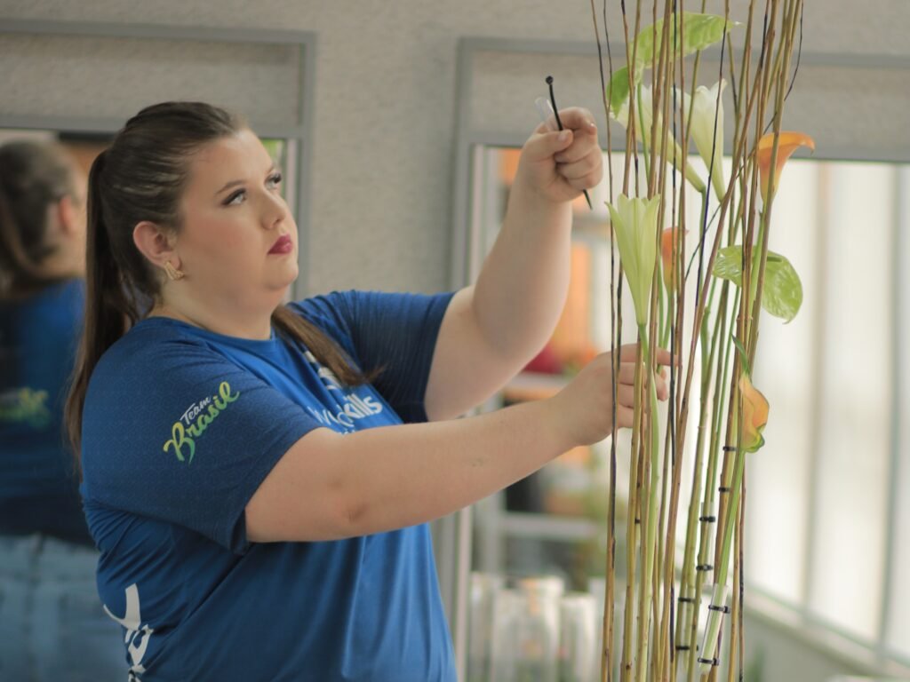 WorldSkills,Senac,Maria Olívia,Florista,Rio do Sul,Competição Internacional,Educação Profissional,Lyon,França