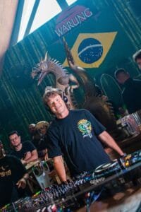 Warung Beach Club,Hernan Cattaneo,Itajaí,Música Eletrônica,Cidadão de Honra