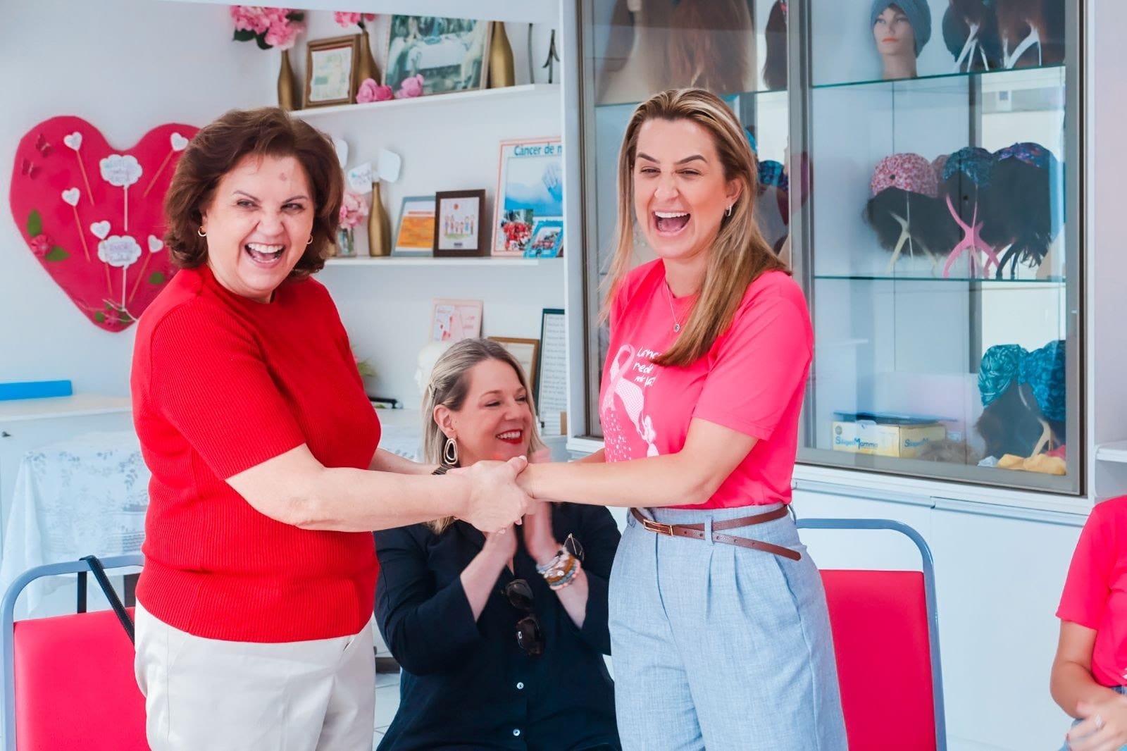 Balneário Camboriú,Rede Feminina de Combate ao Câncer,Secretaria de Educação,UDESC,Gestão Pública,Outubro Rosa