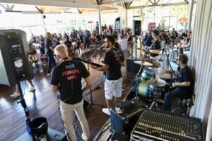 Ariane Rosa,Araucária Móveis,lançamento,coleção,design,Associação Amar Cura,Feijoada Rosa,Praia Brava,Unimed Litoral,pacientes oncológicos