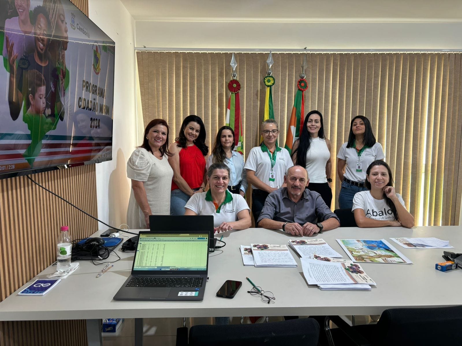 Programa Cidadão Mirim 2024,redações,estudantes,APAE,AMA,Legislativo,Executivo,cidadania,sorteio,autoridades