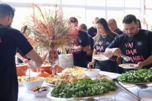 Ariane Rosa,Araucária Móveis,lançamento,coleção,design,Associação Amar Cura,Feijoada Rosa,Praia Brava,Unimed Litoral,pacientes oncológicos