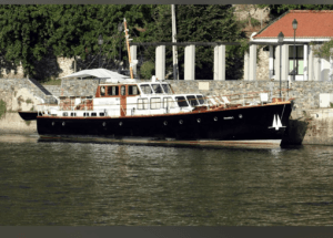 Vintage Wine Travel,Cruzeiros de luxo,Rio Douro,LUXlife Magazine,Carmen Steffens,lançamento exclusivo,moda verão,sofisticação,Pousada Estaleiro Guest House,casamento à beira-mar,cerimônias intimistas,espaço Figueira