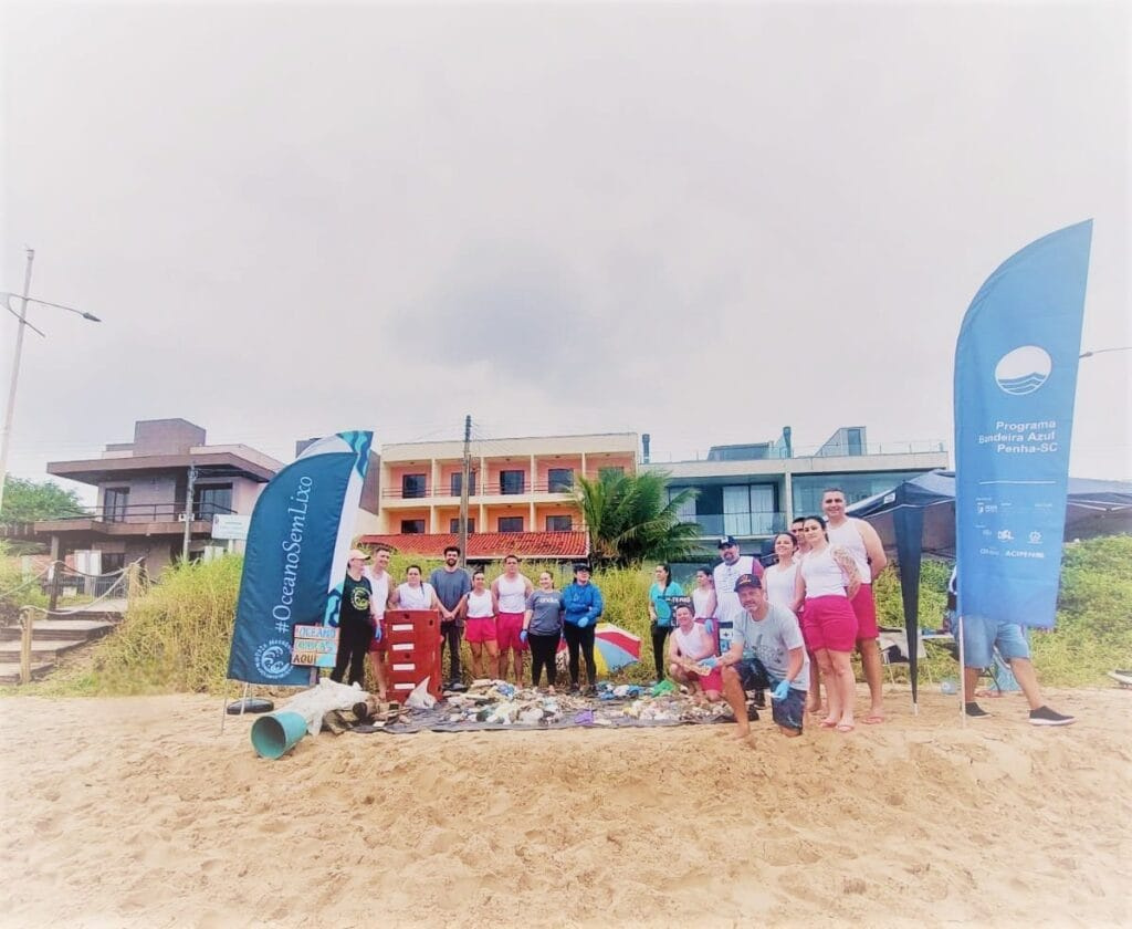 Praia Grande,Penha,mutirão de limpeza,comunidade,Águas de Penha,Programa Bandeira Azul,Objetivos de Desenvolvimento Sustentável,fauna marinha,qualidade da água