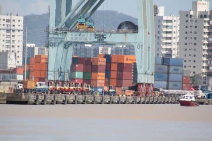Porto de Itajaí,TEUs,JBS Terminais/Seara,economia,empregos,carga geral