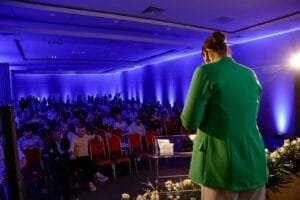 Juliethe Nitz Representa Casa Civil no Fórum de Governança Municipal e Reforça Apoio aos Prefeitos Eleitos