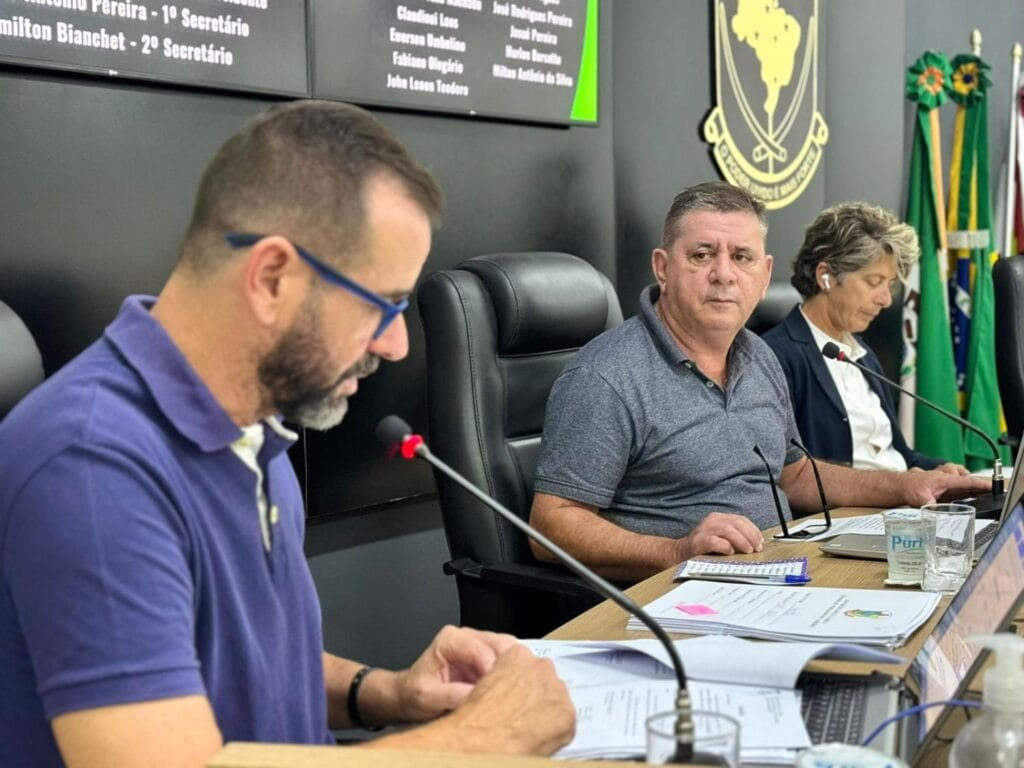 Câmara de Vereadores de Camboriú realiza doação de veículos para instituições sociais