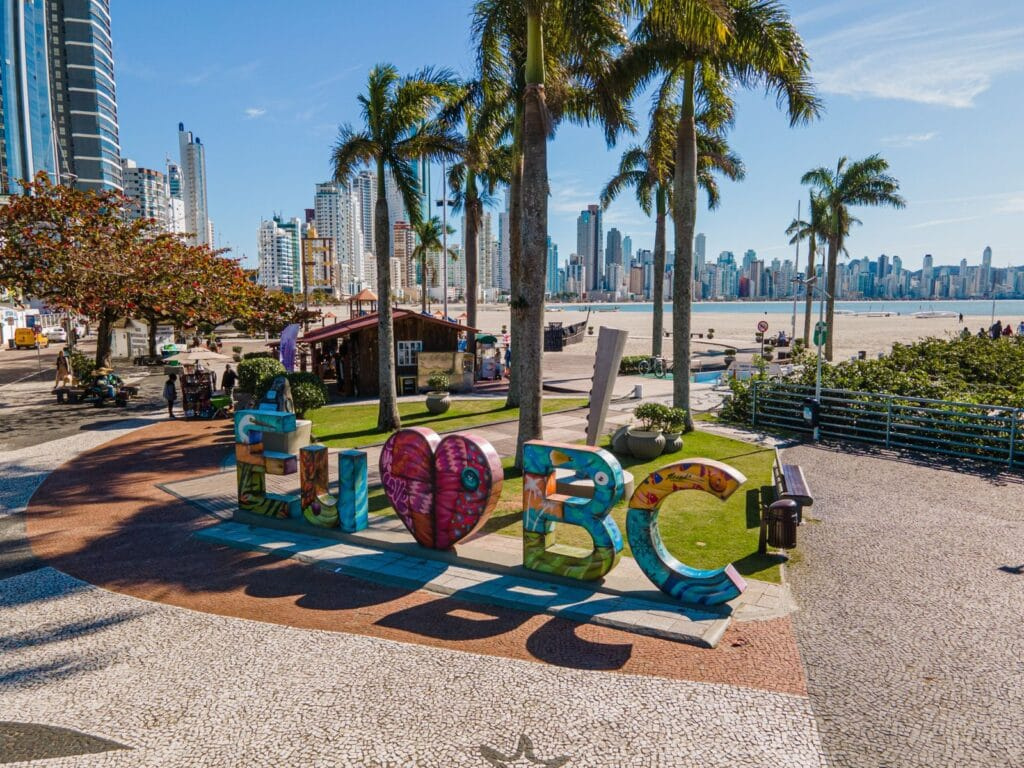 Fambusiness impulsiona turismo de eventos em Balneário Camboriú com a presença de grandes organizadores e Embratur