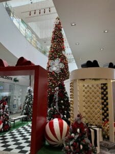 Papai Noel chega ao Balneário Shopping em um espetáculo aberto ao público no dia 6 de novembro
