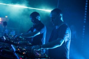 Dezembro vem aí,e antes,uma tão sonhada noite com Sasha &amp; John Digweed no aniversário de 22 anos do Warung Beach Club