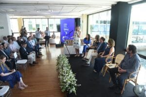 Cerimônia Nacional Bandeira Azul abre a temporada 2024/2025 no Brasil e celebra o turismo sustentável