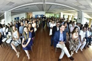 Cerimônia Nacional Bandeira Azul abre a temporada 2024/2025 no Brasil e celebra o turismo sustentável