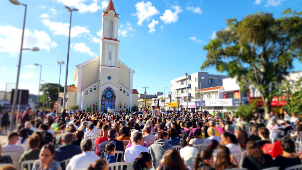Paróquia Divino Espírito Santo,Jubileu 175 anos,missa em ação de graças,Salão Paroquial Cristo Rei,Camboriú