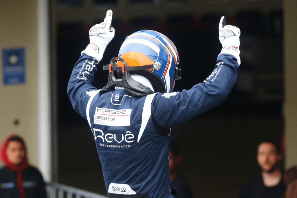 Revê Empreendimentos,Acelera Revê,Porsche Cup,construção civil,mercado imobiliário