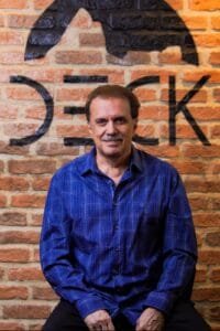 Maestro Eduardo Lages recebe convidados especiais em show beneficente no projeto Deck Music,na LagoaApresentação acontece no dia 04 de dezembro,quarta-feira,às 19h,no restaurante Deck,para ajudar o projeto Obra do Berço