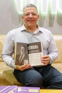 Lançamento do Livro de Coautoria Experts Movimentou Balneário Camboriú no Café Cultura