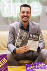 Lançamento do Livro de Coautoria Experts Movimentou Balneário Camboriú no Café Cultura