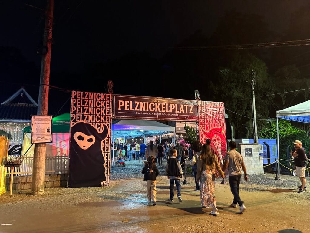 12ª Pelznickelplatz encanta turistas em Guabiruba (SC)