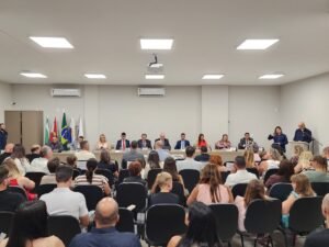 Câmara de Navegantes celebra cidadãos que transformam com Sessão Solene de Outorga de Títulos