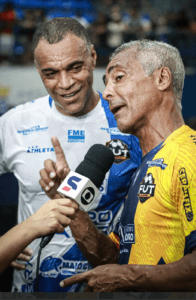 Ginásio Sérgio Lorenzato,Pelada dos Amigos,Futebol Brasileiro,Gols,Solidariedade,Instituições,Esporte,Generosidade,Romário,Denilson Show,Balneário Camboriú,Ação Social,Alimentos,Transformação Social