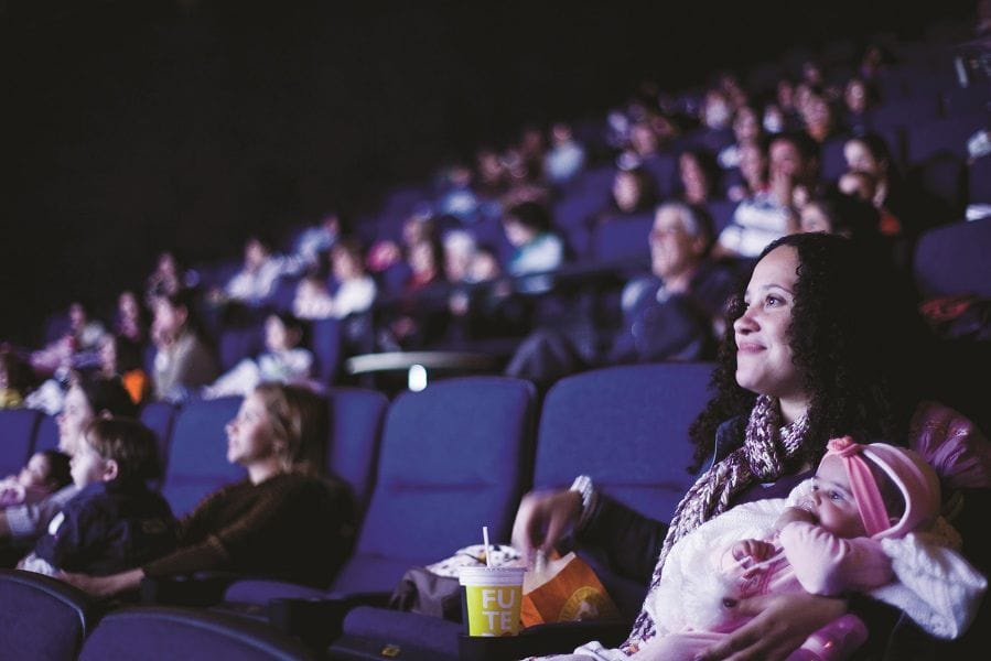 Cinematerna,Balneário Shopping,GNC Cinemas,filme para mães,bebês,O Auto da Compadecida 2,cinema adaptado,Taperoá,som baixo,troca de fraldas,cortesias,2025,João Grilo,Chicó.