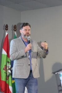 BC Investimentos,Fábio Fiedler,Juliana Pavan,Expocentro Balneário Camboriú,Insight Engenharia,Gestão Pública,Parcerias Público-Privadas,Governo de Santa Catarina,Saneamento Básico,Infraestrutura Urbana