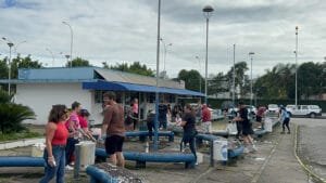 Mutirão realiza limpeza e organização no entorno do Hospital Municipal Ruth Cardoso