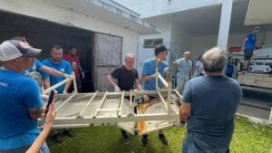 Mutirão realiza limpeza e organização no entorno do Hospital Municipal Ruth Cardoso