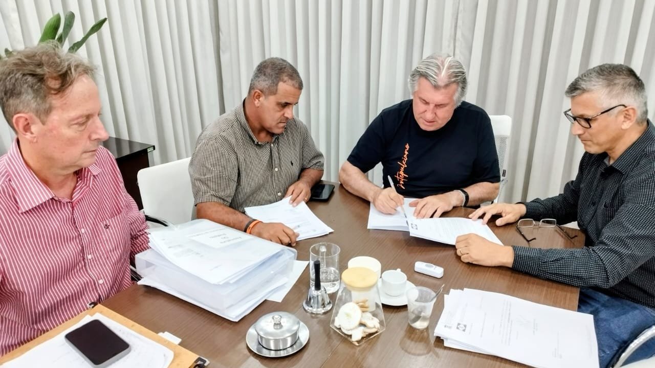 Prefeitura de Camboriú,Secretaria de Finanças,Câmara de Vereadores,Projeto de Lei 002/2025,IPTU,Incentivo fiscal,Desconto,Finanças municipais,Contribuinte bom pagador,Imposto,Infraestrutura,Limpeza urbana,Segurança,Saúde,Educação