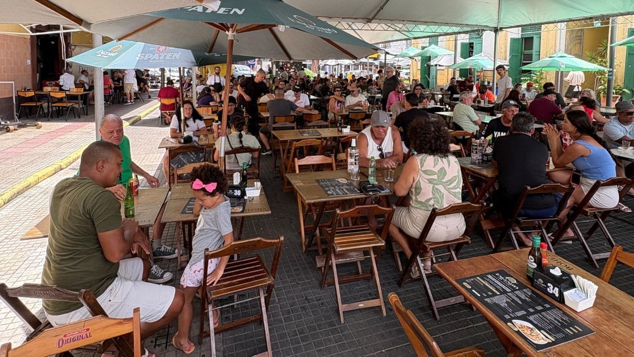 Fundação,Cultural,Itajaí,Encontro,Mercado,público,peixe,shows,música,vivo,almoço,jantar,programação,artistas,eventos,forró,cultura,centro,palco,espaço