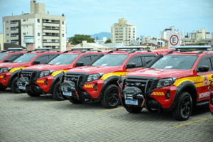 caminhonetes 4x4,Corpo de Bombeiros Militar,Santa Catarina,Defesa Civil,BRDE,prevenção de desastres,políticas públicas